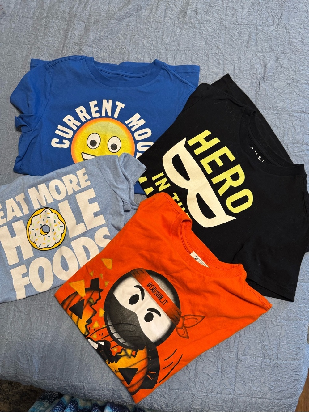 fabkids 4-Pack Short Sleeve Graphic Tees in Blue, Black, Light Blue, Orange